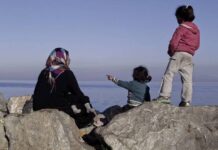 Δώστε το Νόμπελ Ειρήνης στους Έλληνες νησιώτες!