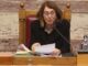 ΜΠΑΧΑΛΟ η Βουλή – Σε ποιον είπε η Τασία να πάει να… λιαστεί!