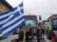 Τα τρακτέρ «πολιορκούν» το Μαξίμου – Μπλόκα αγροτών σε λιμάνια, αεροδρόμια και εθνικές οδούς