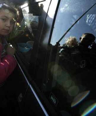 Στο λιμάνι του Πειραιά πάνω από 1.700 μετανάστες και πρόσφυγες