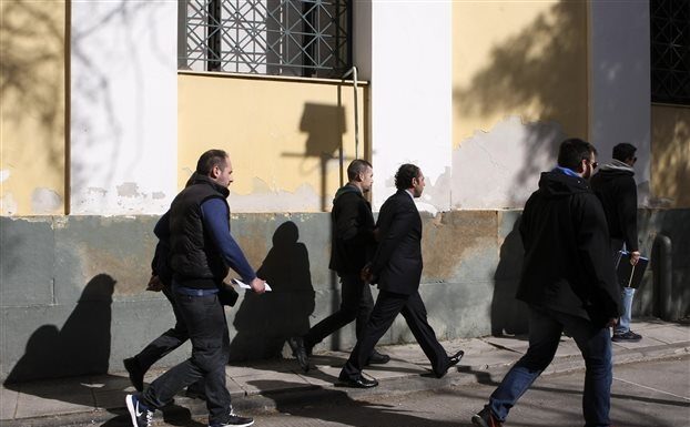 Κύκλωμα εκβιαστών: Προφυλακιστέος ο ένας εκ των τριών κατηγορουμένων – Ελεύθεροι οι άλλοι δύο
