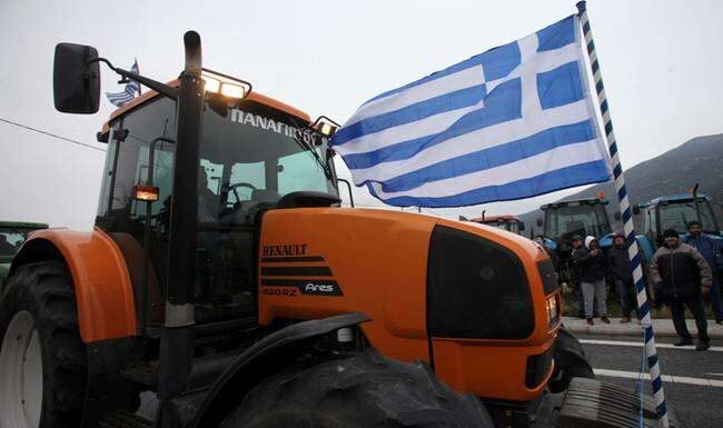 Μπλόκα αγροτών: Κλείνουν για 24 ώρες τα Τέμπη – Που αλλού θα κλείσουν μπλόκα