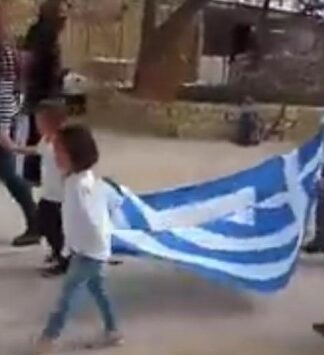 Η πιο συγκινητική παρέλαση στη Γαύδο με τέσσερις μικρούς μαθητές! (ΒΙΝΤΕΟ)