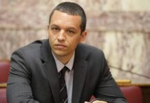 Ο Κασιδιάρης έδιωξε δημοσιογράφο του BBC όταν αποκάλεσε τα Σκόπια «Μακεδονία» (ΒΙΝΤΕΟ)