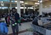 «Βουλιάζει» ο Πειραιάς από 3.350 πρόσφυγες και μετανάστες