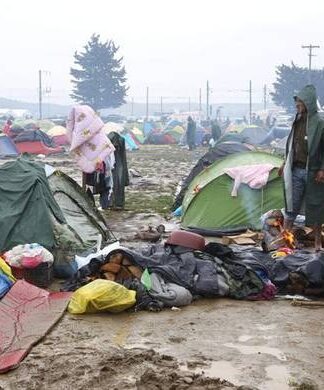 «De facto» κλειστή η Βαλκανική οδός – «Στάχτι στα μάτια» η ανθρωπιστική βοήθεια για την Ελλάδα