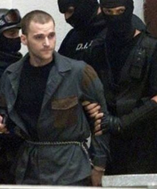 Κώστας Πάσσαρης: Πάει για μοναχός στο Άγιο Όρος