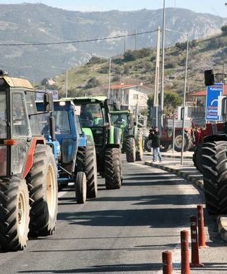 «Ζεσταίνουν» τα τρακτέρ οι αγρότες – Προαναγγέλλουν συλλαλητήριο στην Αθήνα
