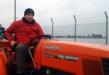 Ο Απόστολος Γκλέτσος πήρε τ’ άρματα – Απειλεί τα Σκόπια