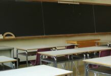 Φλώρινα: Σάλος από την επιστολή παραίτησης καθηγητή λυκείου και τις καταγγελίες σε βάρος μαθητών του!