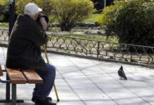 Συντάξεις: Κυβέρνηση και Θεσμοί στέλνουν τους συνταξιούχους στον Άδη