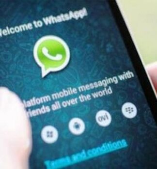 Πώς να διαβάζετε τα μηνύματα σε Messenger και WhatsApp χωρίς να το δει ο αποστολέας