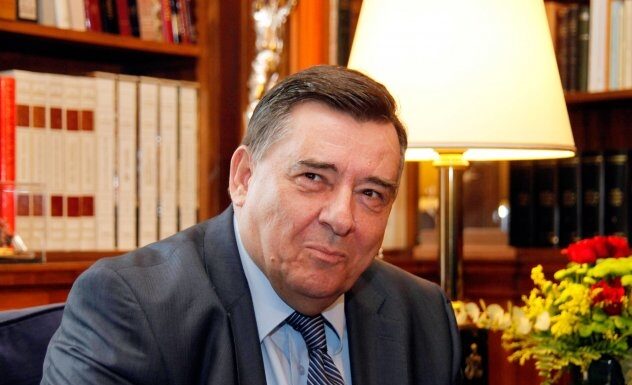 Ο Καρατζαφέρης μιλά για το μπρα ντε φερ με τον Σβαρτσενέγκερ – Όλα όσα είπε στον Πέτρο Κωστόπουλο