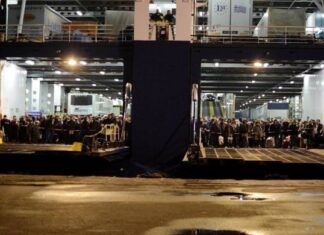 Συναγερμός τα μεσάνυχτα στο λιμάνι του Πειραιά μετά από τηλεφώνημα για βόμβα!