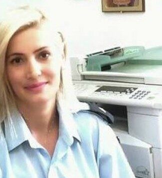 Η ξανθιά αστυνομικός που έκλεψε τις καρδιές των μαθητών στην ακριτική Μύκη