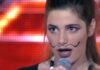 X Factor – Chair Challenge: Η ερμηνεία που πέρασε την παίκτρια με το μουστάκι στα live!