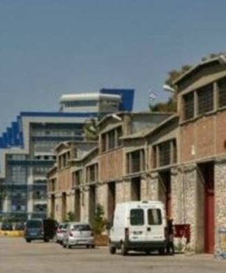 Πειραιάς: Αιματηρή συμπλοκή μεταναστών στην Πέτρινη Αποθήκη