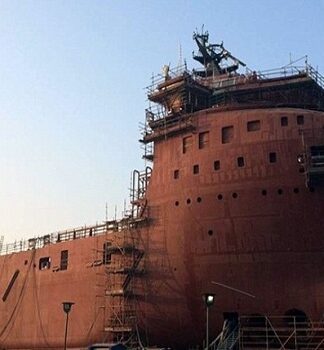 Φορτηγό πλοίο μεταμορφώνεται σε πολυτελές γιοτ. Θα μείνετε με το στόμα ανοιχτό! Δείτε τις εικόνες