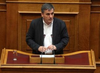 Στα τάρταρα το αφορολόγητο: Έπεσε στα 8.636 ευρώ!