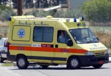 Σοκ στα Ιωάννινα: Βούτηξε από τη γέφυρα κι προσγειώθηκε μπροστά στα αυτοκίνητα (photos)