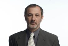 Στέλιος Μάινας: Σπάνια έξοδος με τη σύζυγό του, γνωστή ηθοποιό! (ΦΩΤΟ)