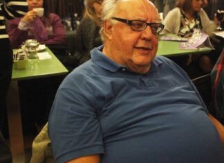 Ο Πάγκαλος ανεβάζει βίντεο με περιττώματα και προκαλεί για τους Έλληνες που πεινάνε (ΒΙΝΤΕΟ)