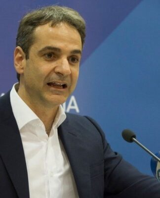 Σε γαλάζιο ανασχηματισμό προχωρά ο Μητσοτάκης