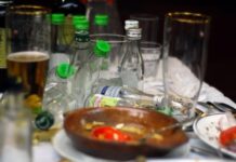 Βάφτιση θανάτου στη Βοιωτία – 38 άτομα στο νοσοκομείο με δηλητηρίαση – Ξεψύχησε ένας 55χρονος και χαροπαλεύει ο γιος του