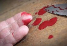 Σκηνές φρίκης στο Βόλο: Έδεσε μαχαίρι στο χέρι του και το κάρφωσε στο λαιμό του!