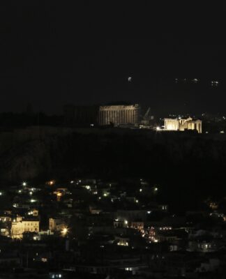 ΔΕΙΤΕ γιατί βυθίστηκε στο σκοτάδι η μισή Αθήνα χθες βράδυ!