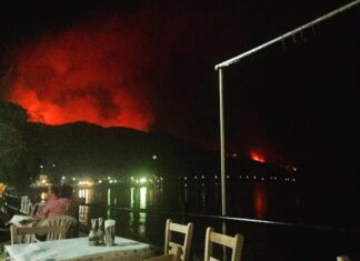 Κόλαση φωτιά στην Λίμνη: Νύχτα αγωνίας για τη βόρεια Εύβοια (ΦΩΤΟ)
