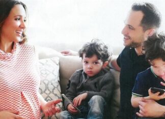 Καλομοίρα: Δείτε φωτογραφία της μόλις 7 ημερών κορούλας της!