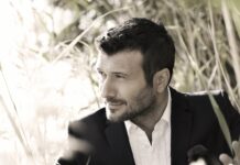 Γιάννης Πλούταρχος: Μήνυση για υπόθεση με ανήλικες θαυμάστριες και διαφημιστικά πακέτα!