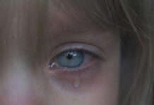 ΣΟΚ στη Θεσσαλονίκη: Παιδόφιλος γιατρός ασελγούσε σε βάρος της 3χρονης κόρης του!