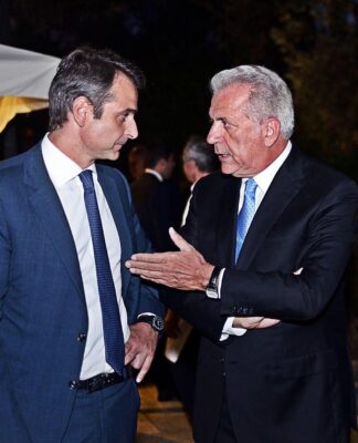 ΠΡΟΕΔΡΙΚΟ ΜΕΓΑΡΟ: Τα είπαν Μητσοτάκης-Αβραμόπουλος