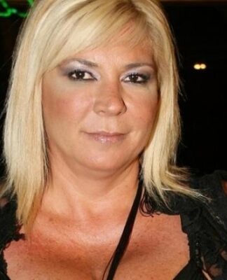 Δείτε την Δήμητρα Παπανδρέου με μπικίνι στη Ρόδο (ΦΩΤΟ)