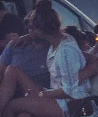 Δεν θα πιστεύετε ποια Ελληνίδα έκανε τον paparazzi και τράβηξε τον DiCaprio να ερωτοτροπεί με νεαρή