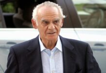 Δείτε την 16χρονη κουκλάρα εγγονή του Άκη Τσοχατζόπουλου! Το μοντέλο που έχει μαγέψει τους διάσημους σχεδιαστές! (ΦΩΤΟ)