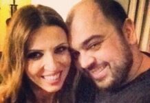 Η Ευρυδίκη απρόσεκτη μας δείχνει το στήθος της σε Selfie…