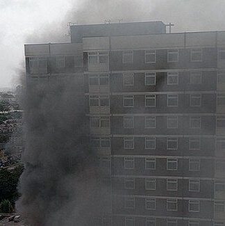 Συναγερμός: Καίγεται το Λονδίνο!