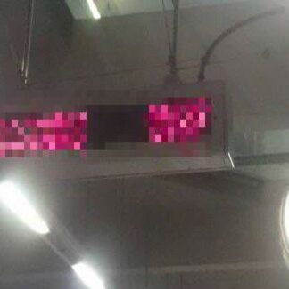Δεν πάμε καλά: Η απίστευτη αναγραφή στην ηλεκτρονική ταμπέλα του Μετρό που τρέλανε κόσμο! (ΦΩΤΟ)