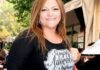 Μείναμε άφωνοι: Η Βίκυ Σταυροπούλου στην παραλία με μπικίνι και χωρίς ρετούς!