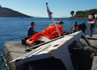 Αίγινα: Πνίγηκε ζωντανός ο καπετάνιος του μοιραίου σκάφους! (ΒΙΝΤΕΟ + ΦΩΤΟ)