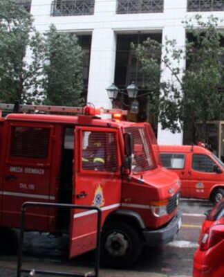 Εκκενώθηκε το παλιό κτίριο του ANT1 – Ακόμα δεν εκπέμπει το κανάλι