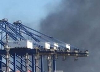 ΠΕΙΡΑΙΑΣ: BINTEO από τη φωτιά στις εγκαταστάσεις της Cosco