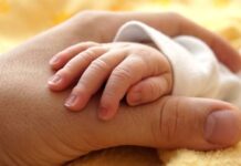 Κατερίνη: Εξέλιξη σοκ για την υπόθεση με το νεογέννητο που βρέθηκε σε φωταγωγό