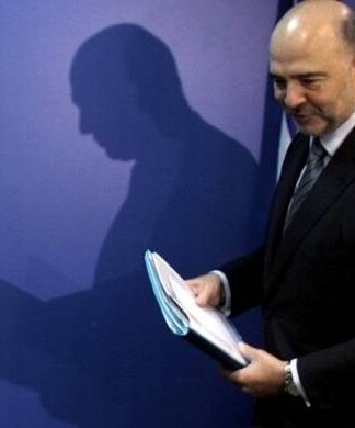 Σταδιακή η χαλάρωση των Capital Controls λέει ο Μοσκοβισί – Πότε «βλέπει» ανάκαμψη η Κομισιόν