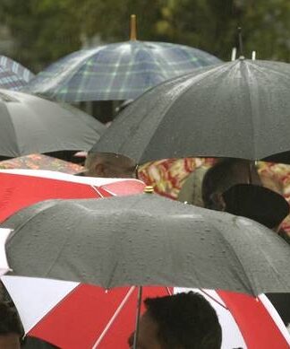 Καιρός: Κακοκαιρίας… συνέχεια – Βροχές, καταιγίδες και πολλά μποφόρ την Πέμπτη