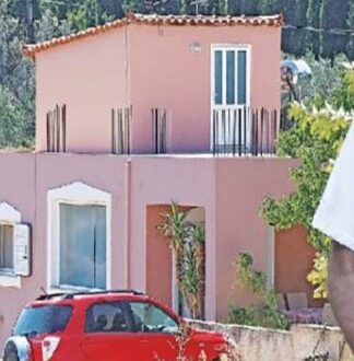 Κορωπί – Ξέσπασε ο 13χρονος γιος της 38χρονης δολοφονημένης: «Άρπαξα το μαχαίρι και…»