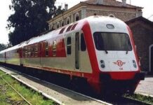 Τραγωδία στη Θήβα: Μπήκε στις γραμμές του τρένου και περίμενε να πεθάνει!